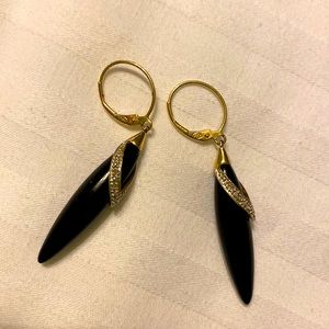 10k onyx with diamond chips earrings